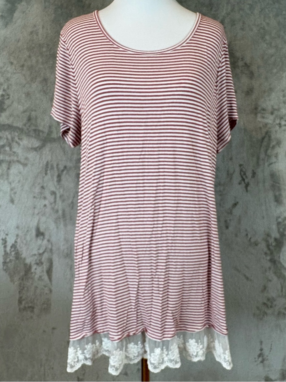 Motherhood Maternity Maroon & White Striped Short Sleeve Tunic Top L